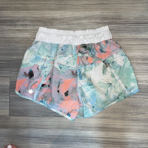 lululemon colorful shorts - Picture 3 of 3